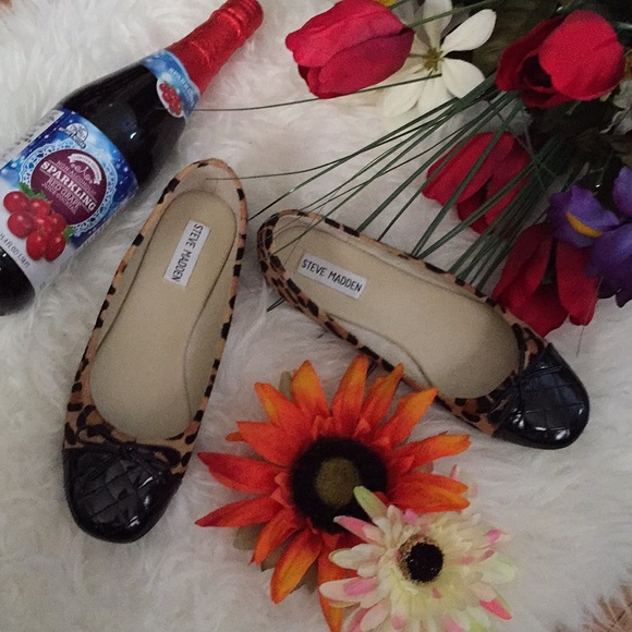 🌺LIKE anew cheetah print shoes 🌺 - Picture 1 of 6